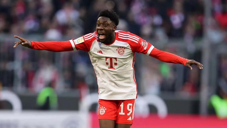 Alphonso Davies sta seriamente considerando la decisione tra due squadre